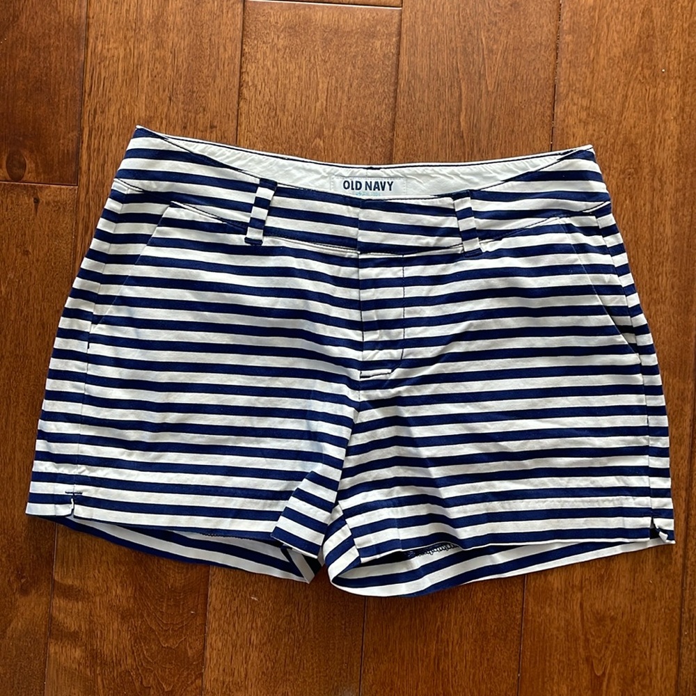 Old Navy | Navy & White stripes shorts